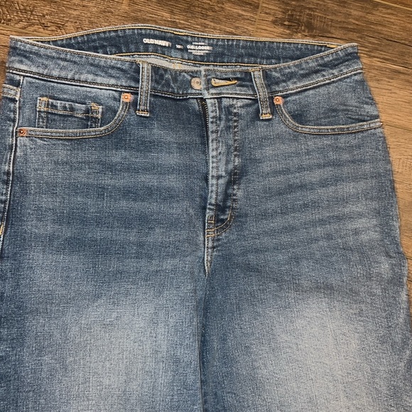 OLD NAVY JEANS HIGH RISE OG LOOSE SIZE 10 | 30R - Picture 2 of 4